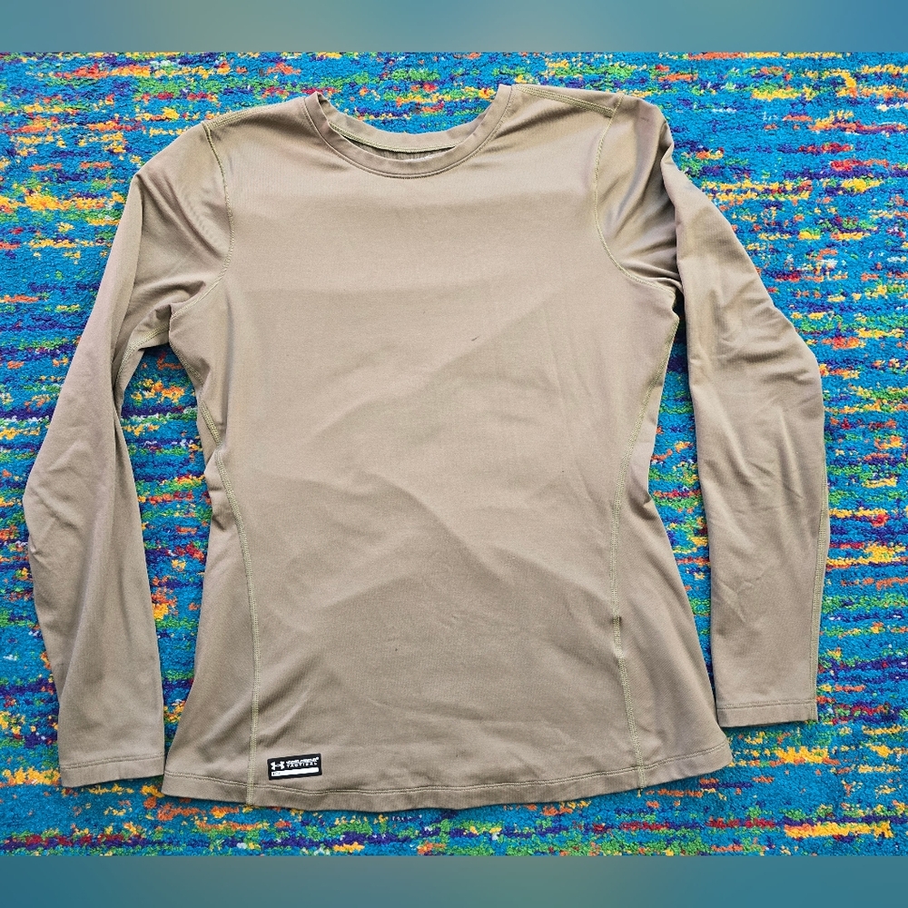 Under Armour tactical womens Coldgear fitted base layer size LG‎ tan color
